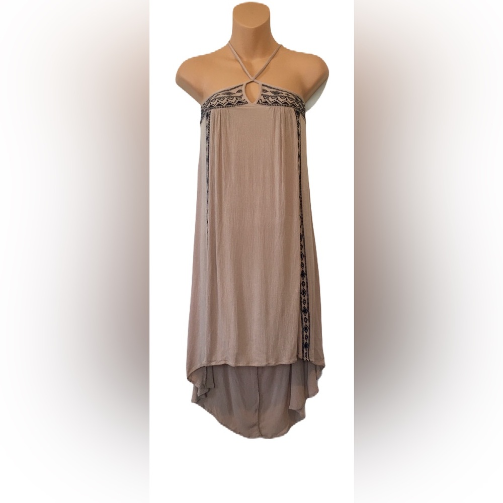 Umgee Small Beige/Navy Blue Embroidered High Low Shift Dress